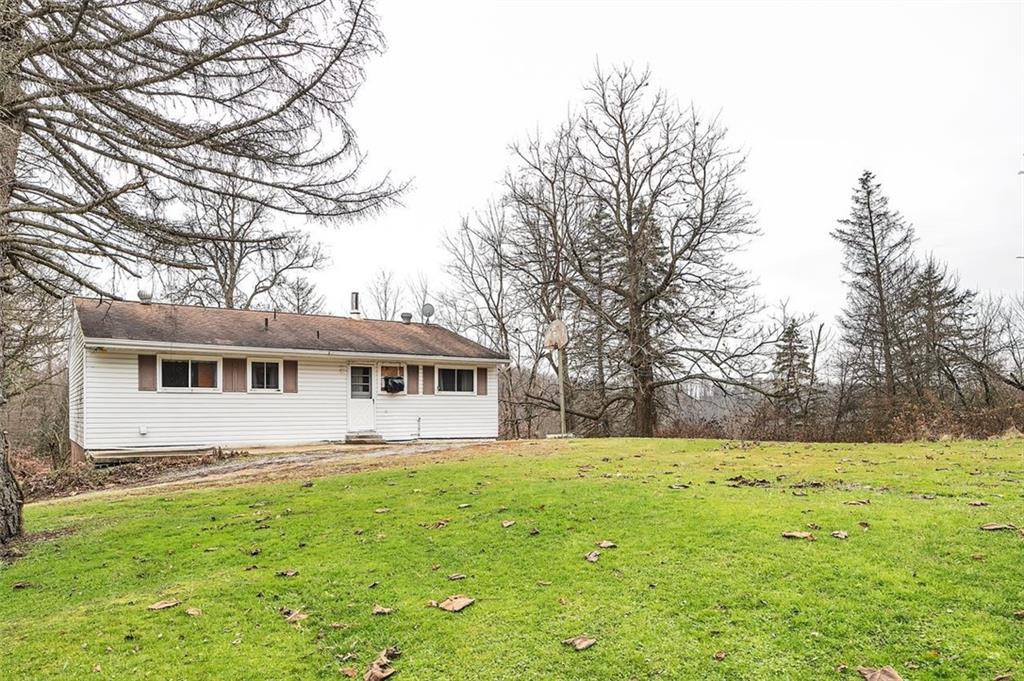 215 Leslie Road Valencia, PA 16059 - Photo 2 of 22 Gallery Image 2
