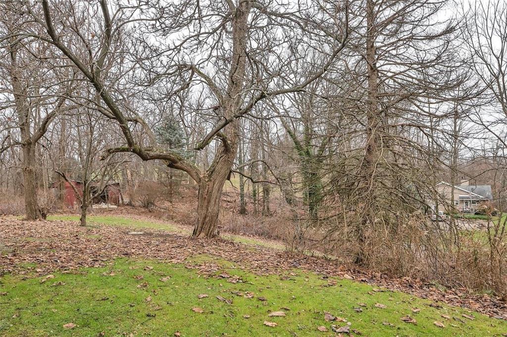 215 Leslie Road Valencia, PA 16059 - Photo 6 of 22 Gallery Image 6