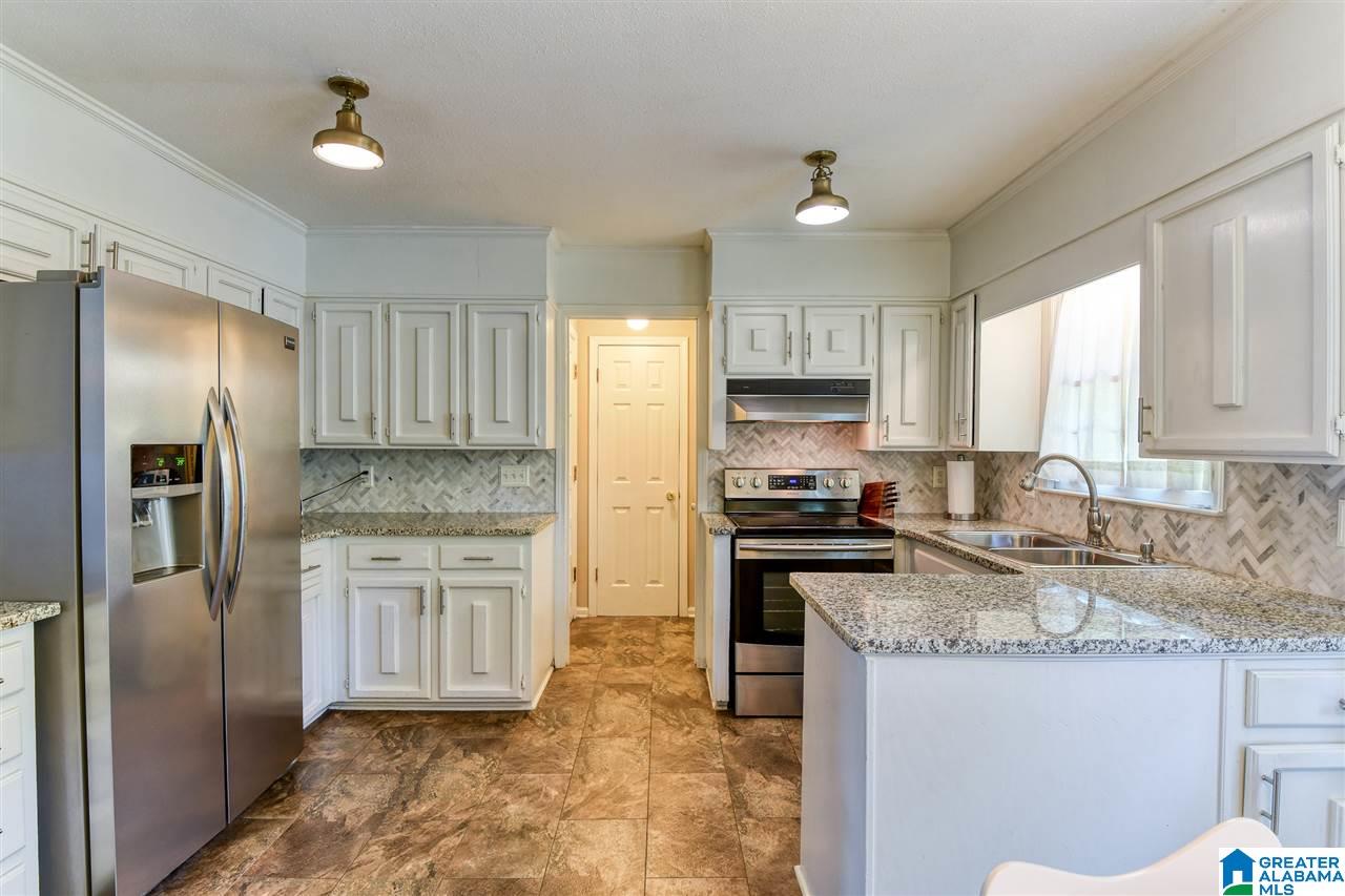 2000 Autumn Ridge Circle Birmingham, AL 35226 - Photo 18 of 48