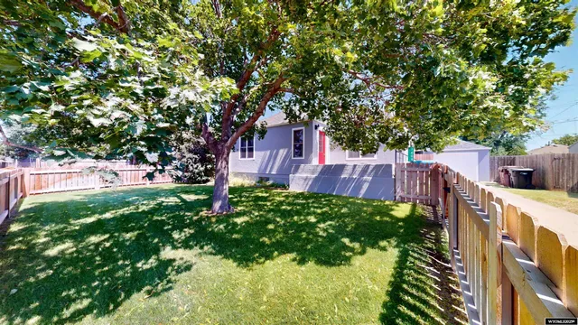 $195,000 | 1609 Ave F, Scottsbluff, NE 69361