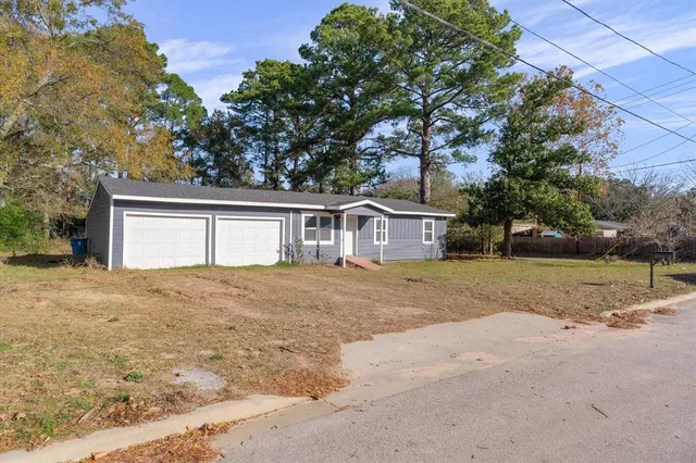 $180,000 | 600-m L Martin Luther King Jr Boulevard, Athens, TX 75751