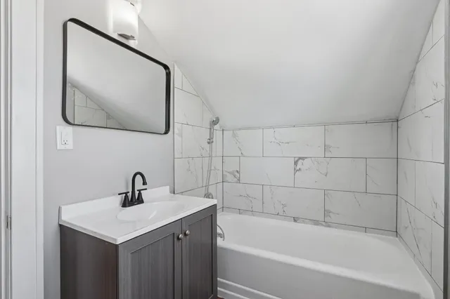 $2,900 | 5315 73rd Street, Pleasant Prairie, WI 53142