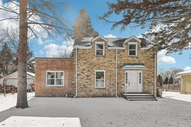 $2,900 | 5315 73rd Street, Pleasant Prairie, WI 53142