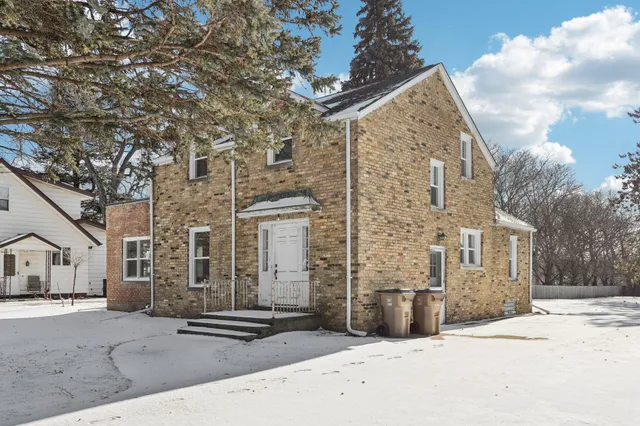 $2,900 | 5315 73rd Street, Pleasant Prairie, WI 53142