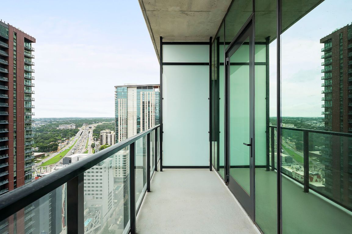 610 Davis Street, Unit 2812 Austin, TX 78701 - Photo 17 of 32