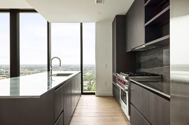 $8,500 | 610 Davis Street, Unit 2812, Austin, TX 78701