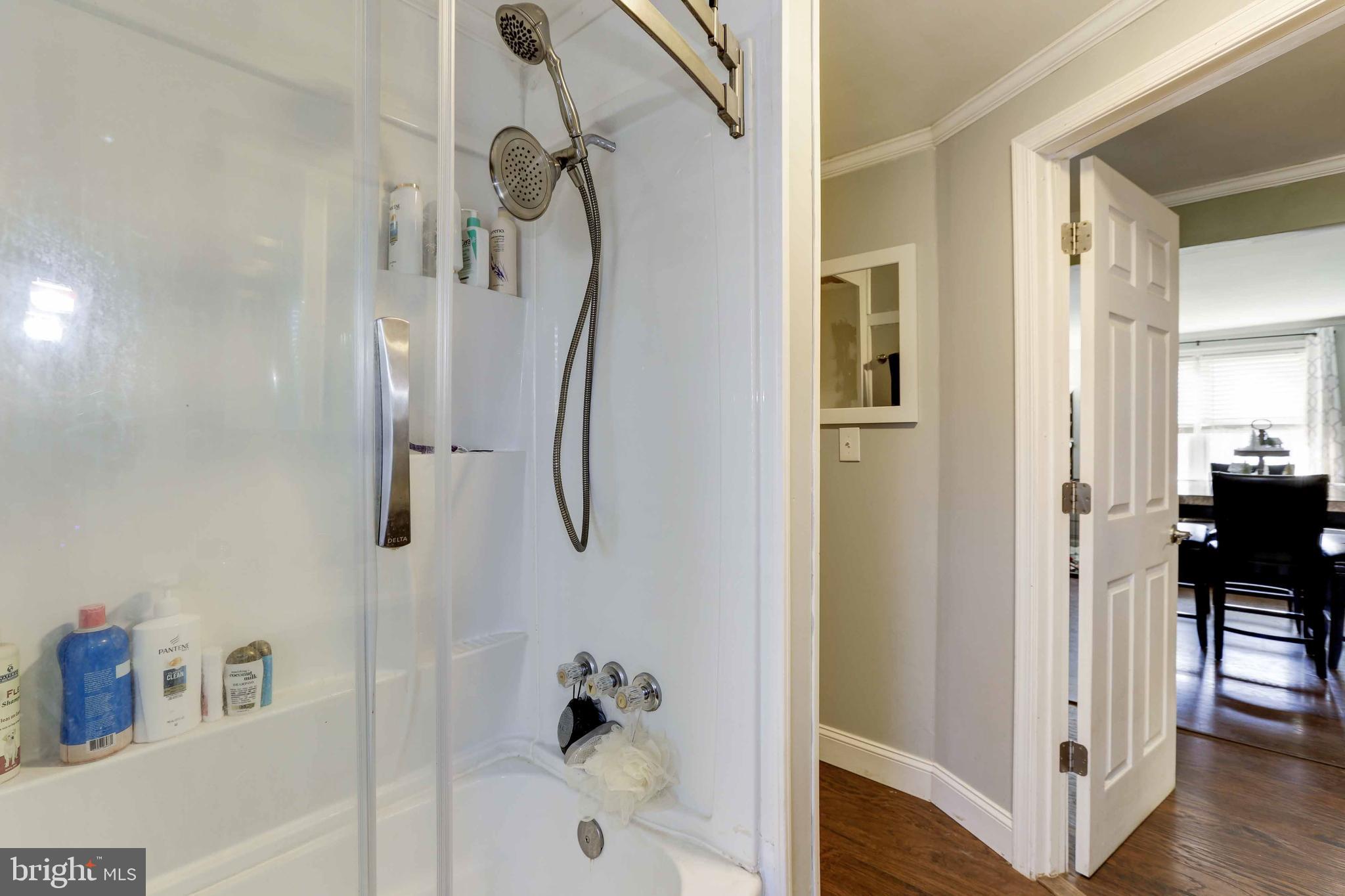 1235 Haverhill Road Baltimore, MD 21229 - Photo 19 of 35 Master Bath