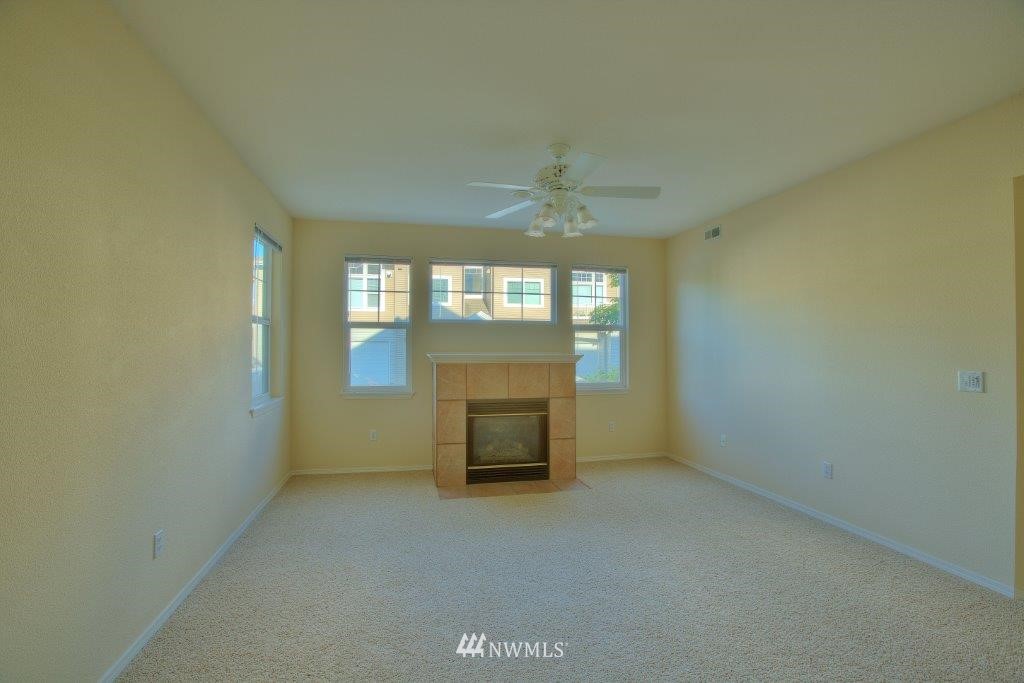 425 South 46th Place, Unit A Renton, WA 98055 - Photo 5 of 14