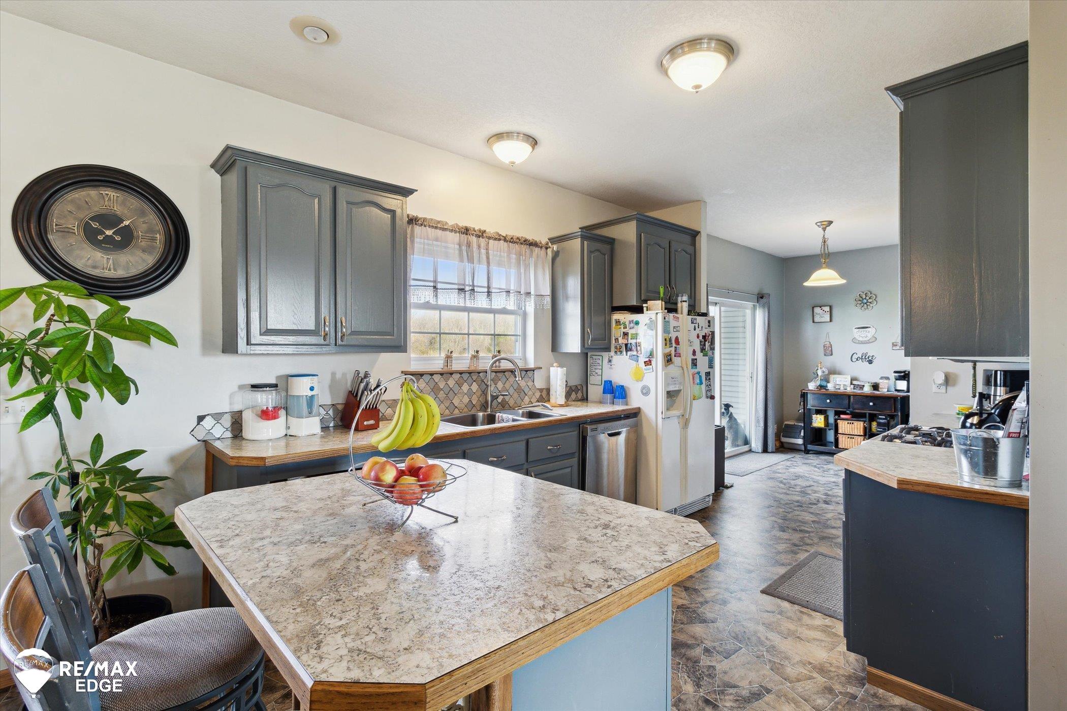 1225 East Hurd Road Clio, MI 48420 - Photo 13 of 46 50127774-12.JPG
