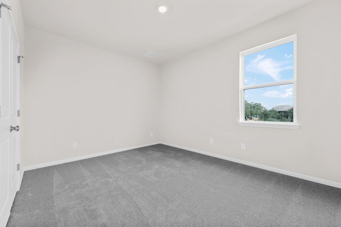 1821 Plum Tree Way Georgetown, TX 78628 - Photo 9 of 35 an empty room with a window