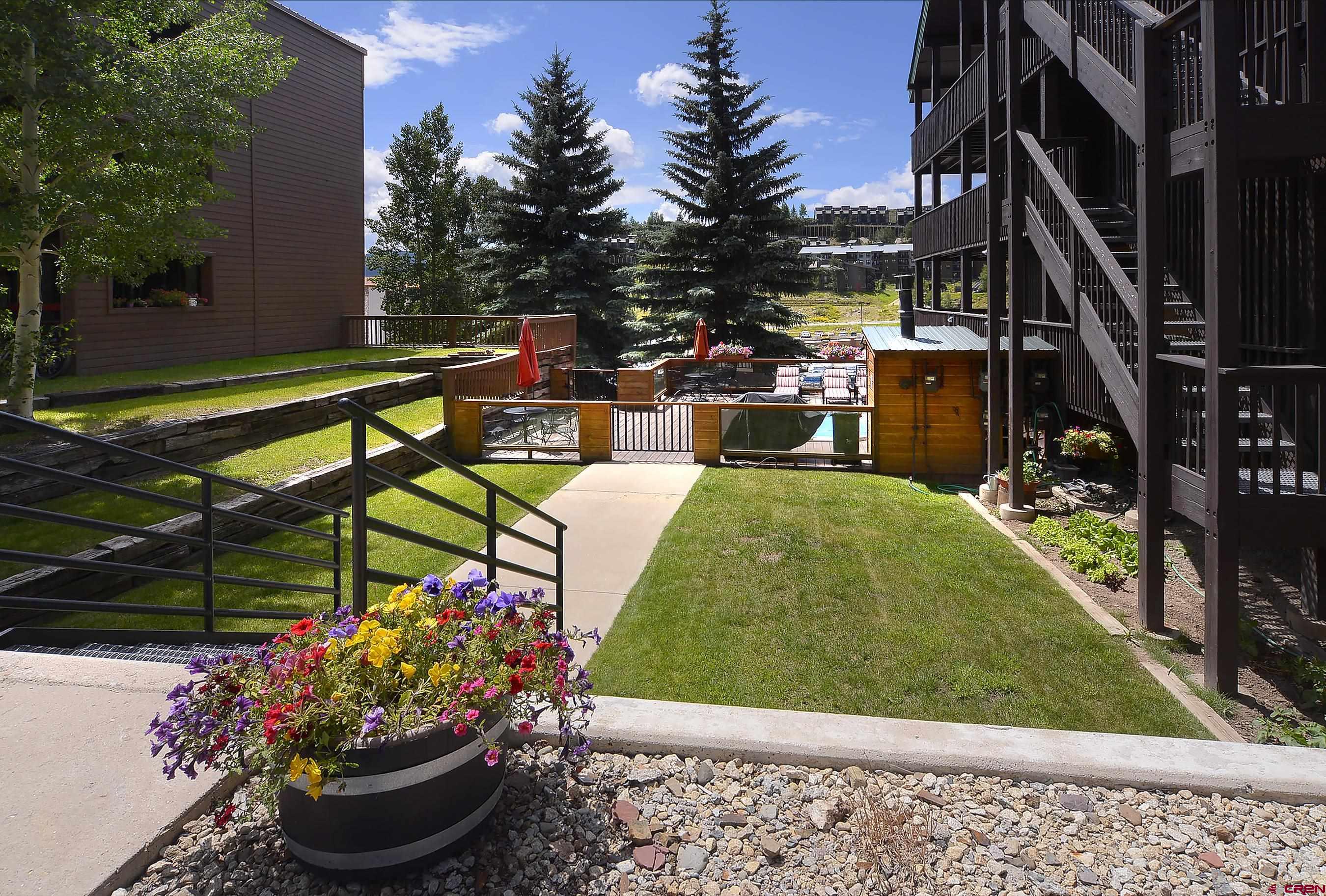 35 Emmons Road, Unit 3 Crested Butte, CO 81225 - Photo 24 of 25 a view of a chairs and tables in the patio