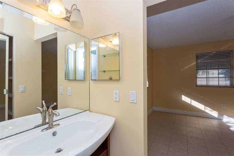 5200 Lake Loop Road Cooper City, FL 33330 - Photo 18 of 34 Photo 19