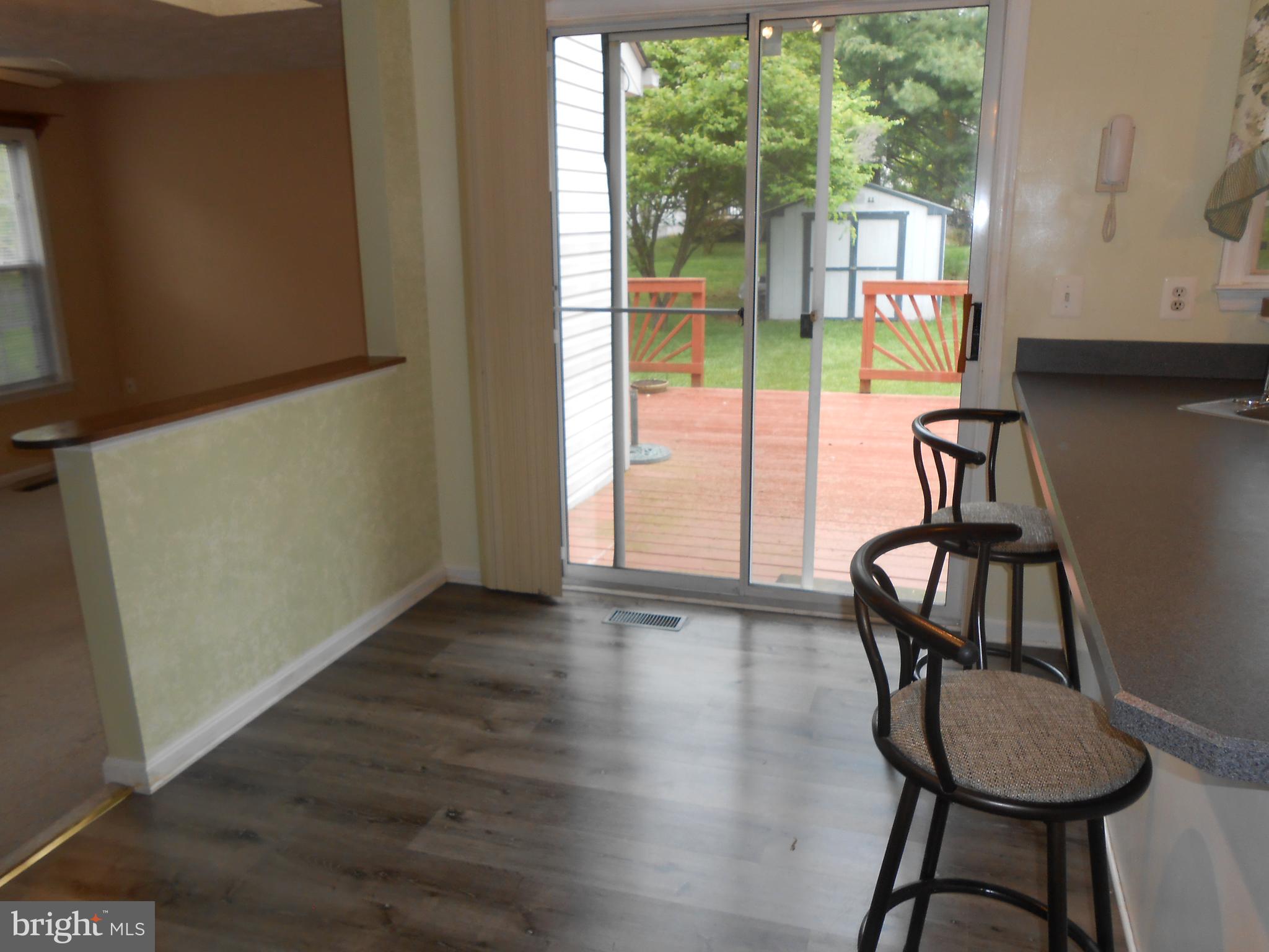 10472 Labrador Loop Manassas, VA 20112 - Photo 23 of 53 Breakfast Room - Sliding Glass Door to Deck