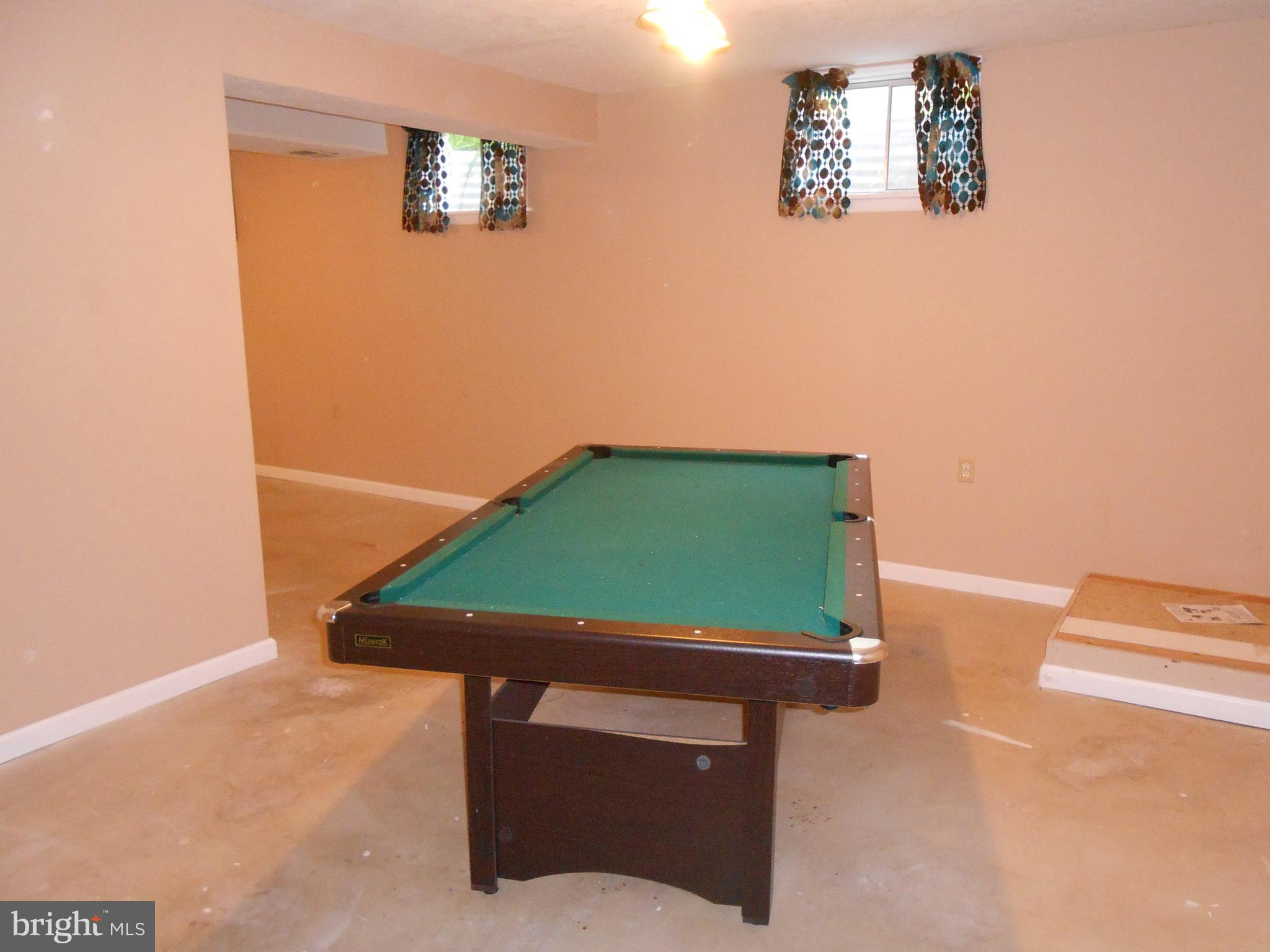 10472 Labrador Loop Manassas, VA 20112 - Photo 40 of 53 Rec Room - Pool Table Conveys