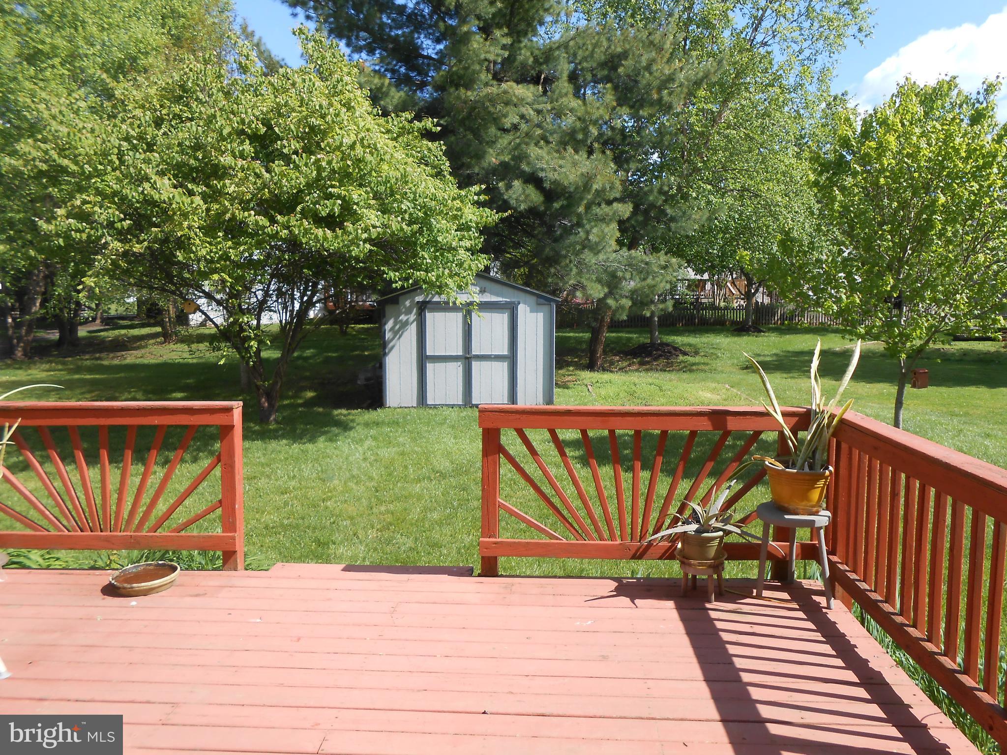 10472 Labrador Loop Manassas, VA 20112 - Photo 52 of 53 Deck 16x16 - Rear Yard