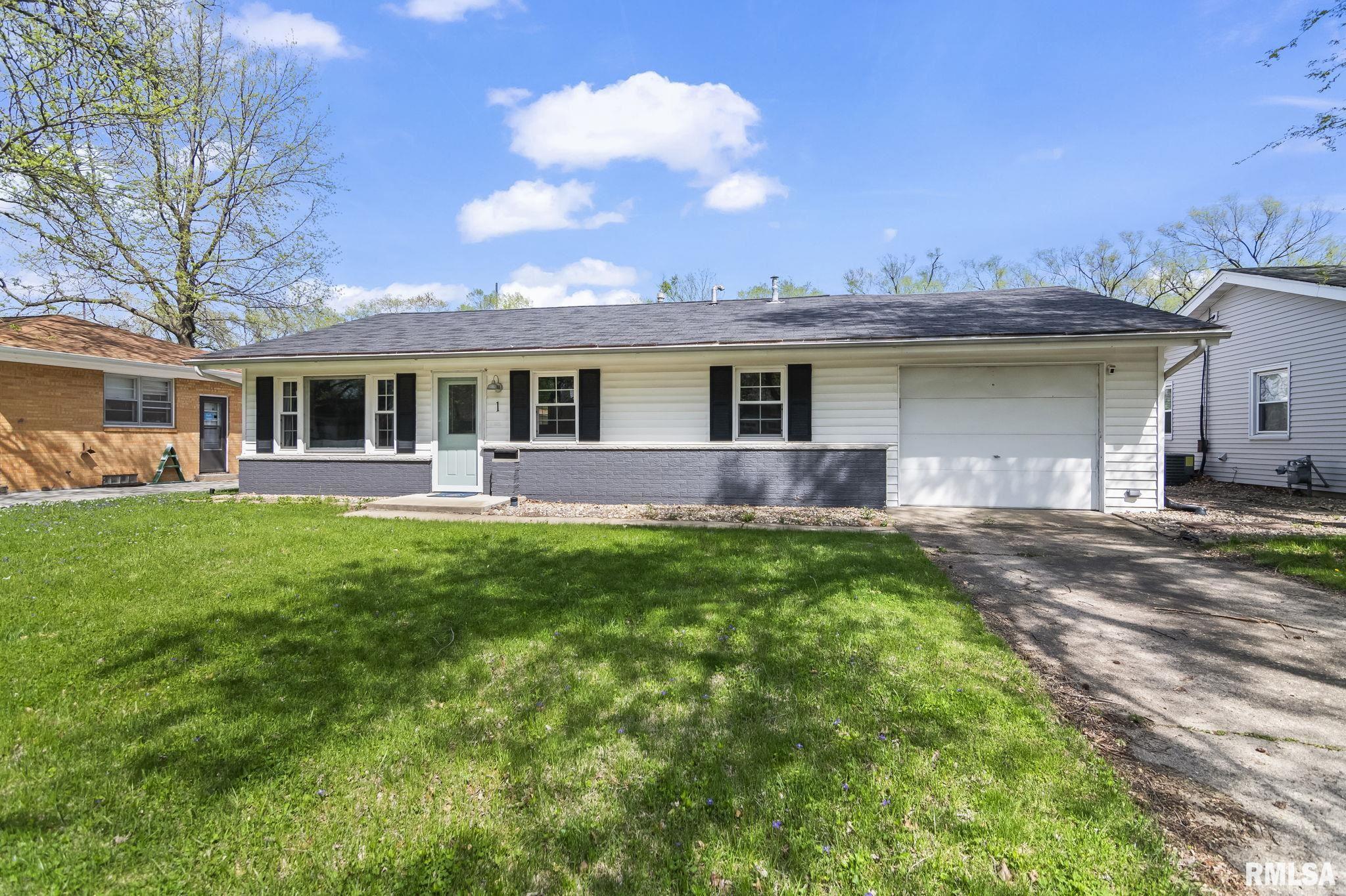 1 Nottingham Road Springfield, IL 62704 - Photo 1 of 24