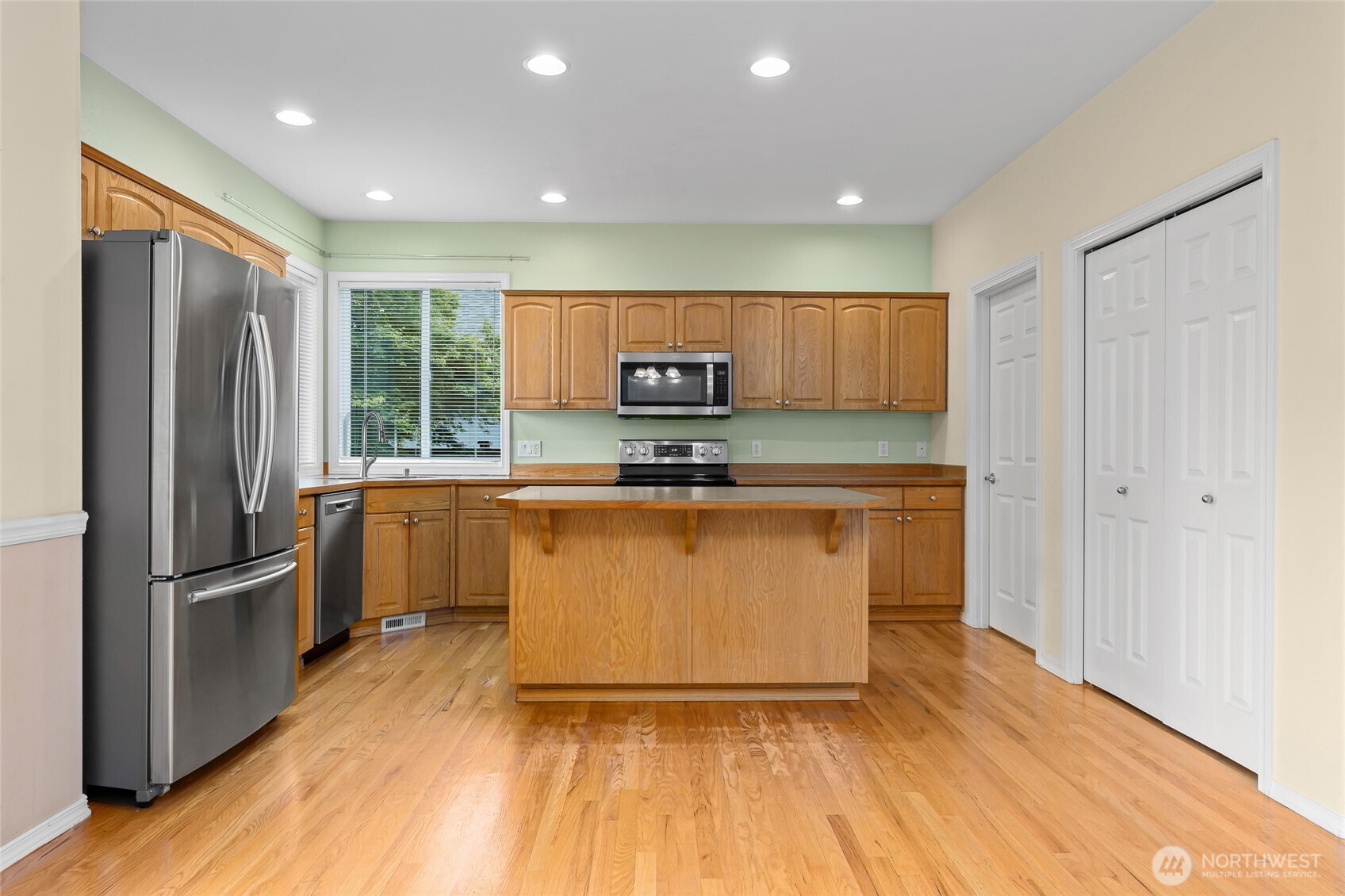 21017 Springhaven Way East Bonney Lake, WA 98391 - Photo 16 of 40