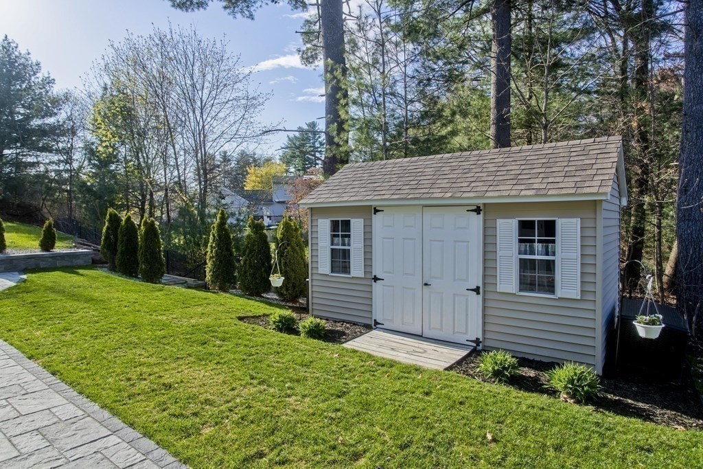 136 Barrington Drive Springfield, MA 01129 - Photo 41 of 42 Gallery Image 41