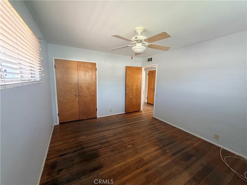 323 East Holly Street Rialto, CA 92376 - Photo 13 of 29