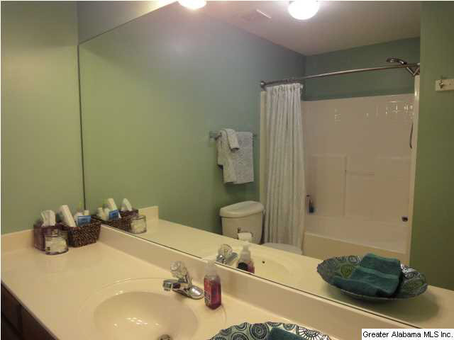 508 Summit Circle Fultondale, AL 35068 - Photo 17 of 26