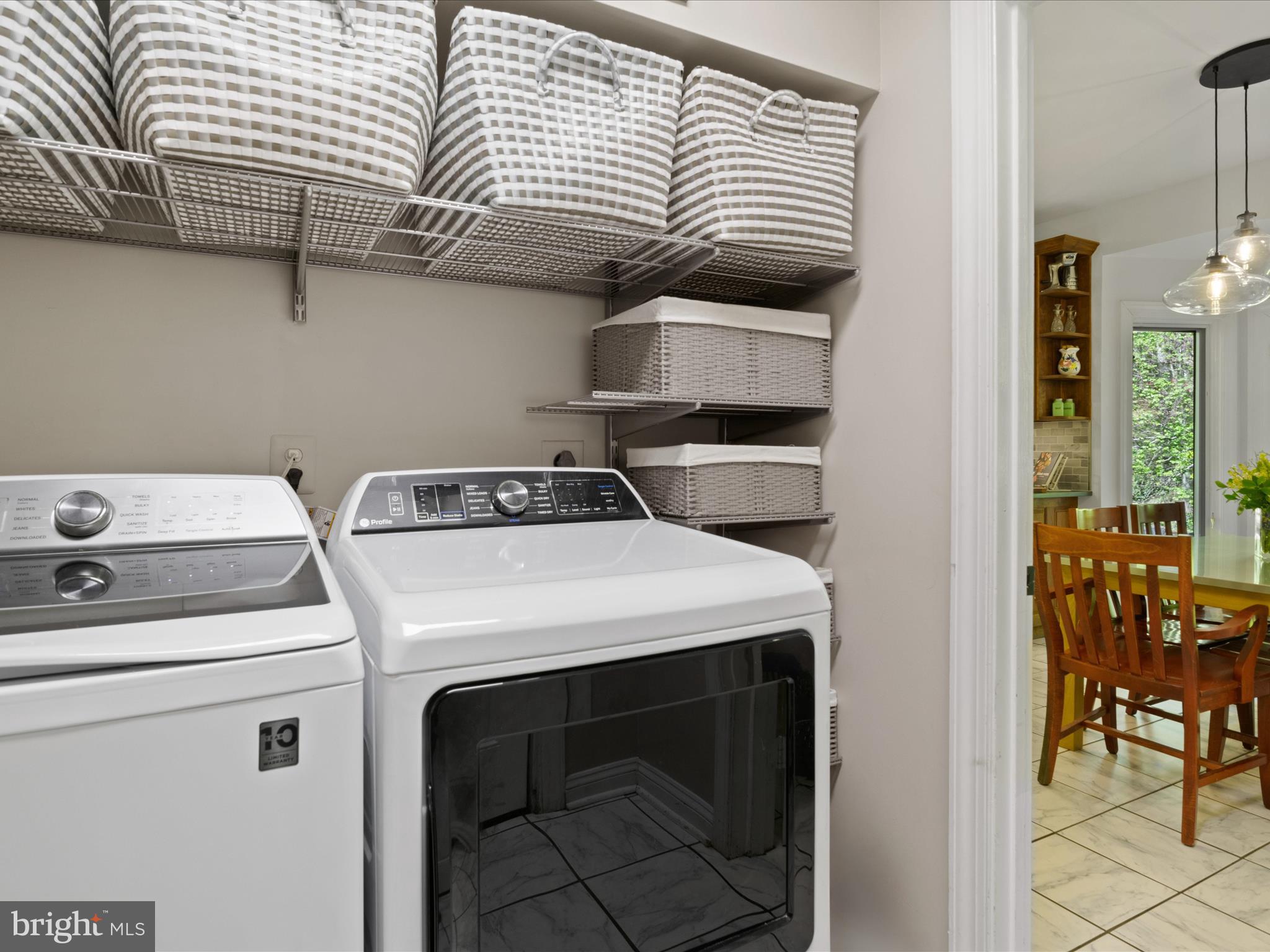 6615 Newman Road Clifton, VA 20124 - Photo 32 of 100 Main Level Laundry
