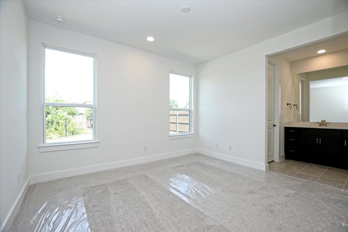 3504 Emerald Lake Path Georgetown, TX 78628 - Photo 27 of 34