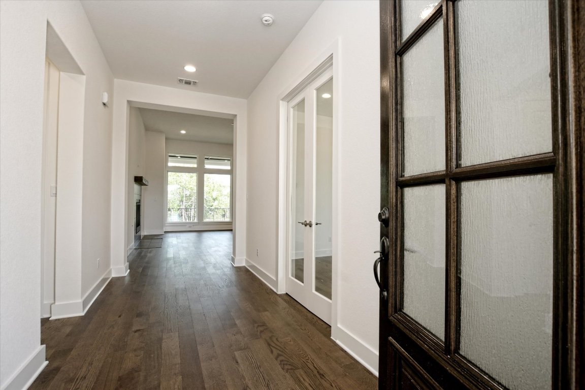 3504 Emerald Lake Path Georgetown, TX 78628 - Photo 4 of 34