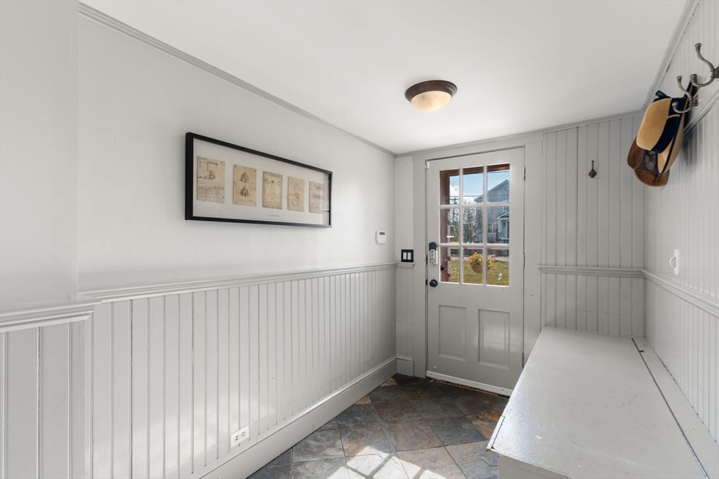 3 Bobolink Road Wellesley, MA 02481 - Photo 15 of 31