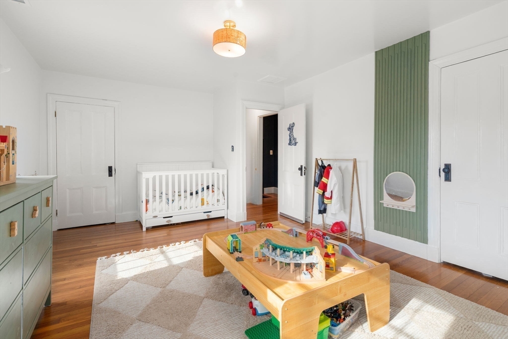 3 Bobolink Road Wellesley, MA 02481 - Photo 17 of 31