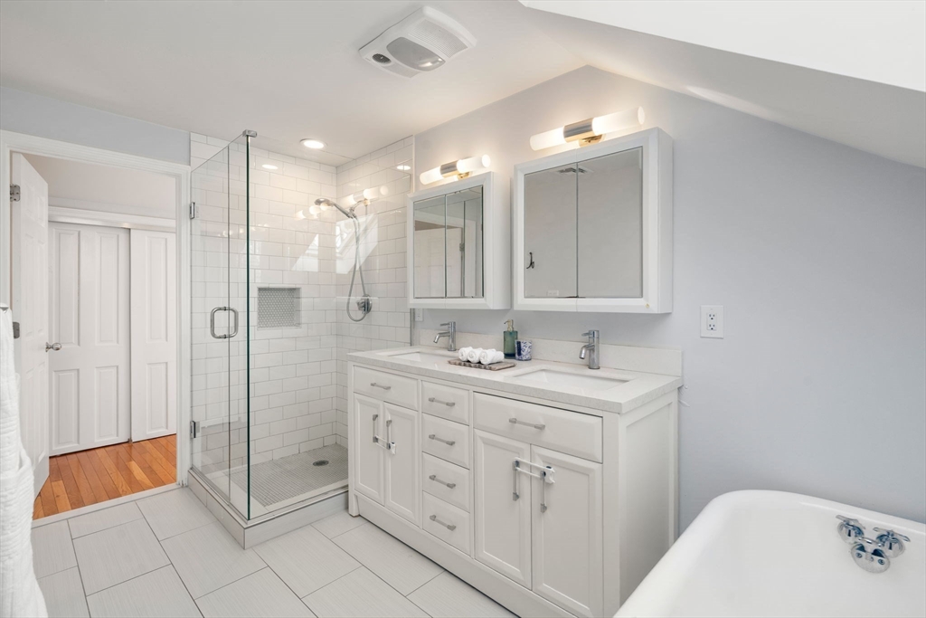 3 Bobolink Road Wellesley, MA 02481 - Photo 22 of 31