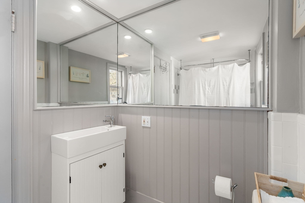 3 Bobolink Road Wellesley, MA 02481 - Photo 29 of 31