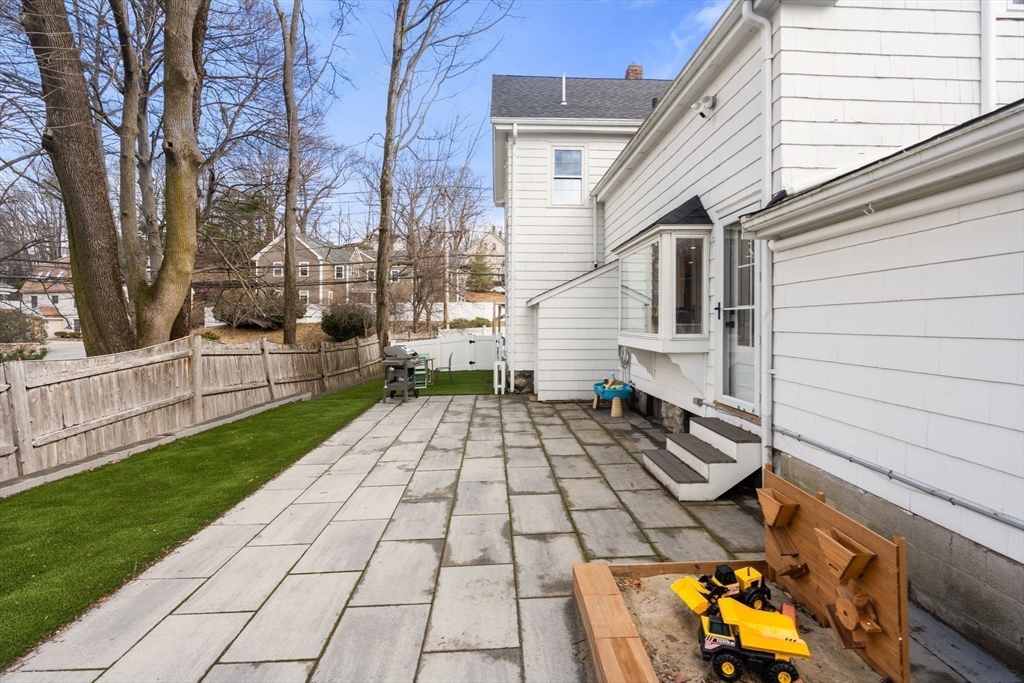 3 Bobolink Road Wellesley, MA 02481 - Photo 31 of 31