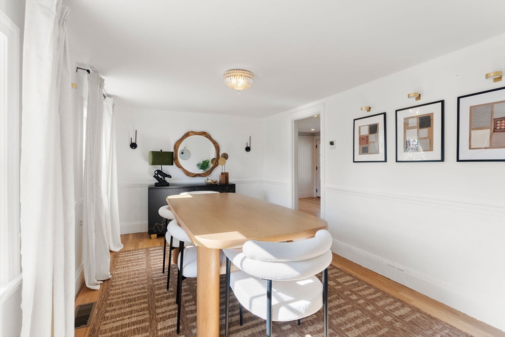 3 Bobolink Road Wellesley, MA 02481 - Photo 6 of 31