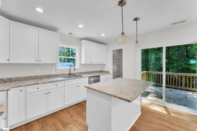 $259,450 | 400 Woodland Circle, Belton, SC 29627