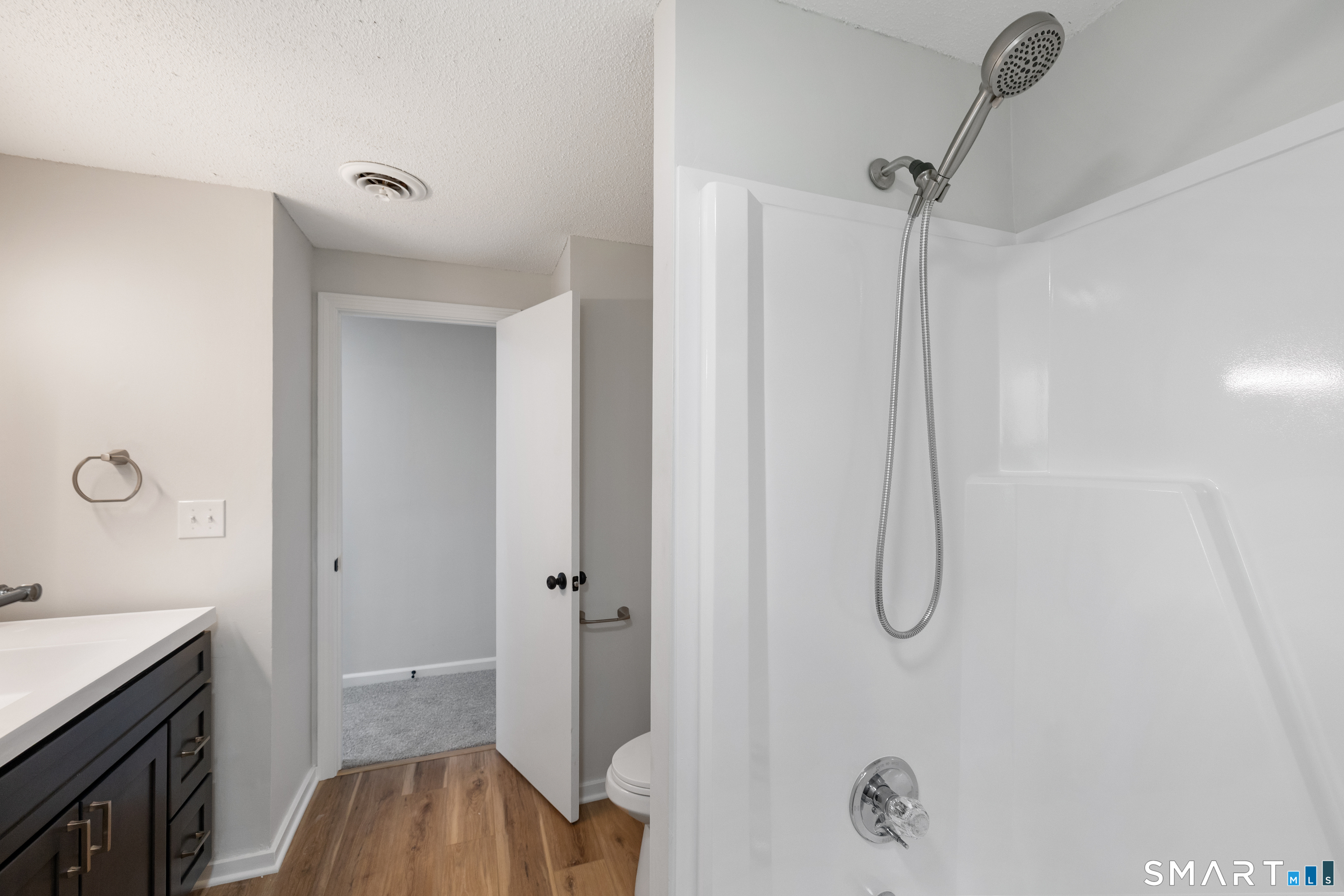 464 Dowd Avenue, Unit 464 Canton, CT 06019 - Photo 25 of 31 Remodeled full bath located on the upper level