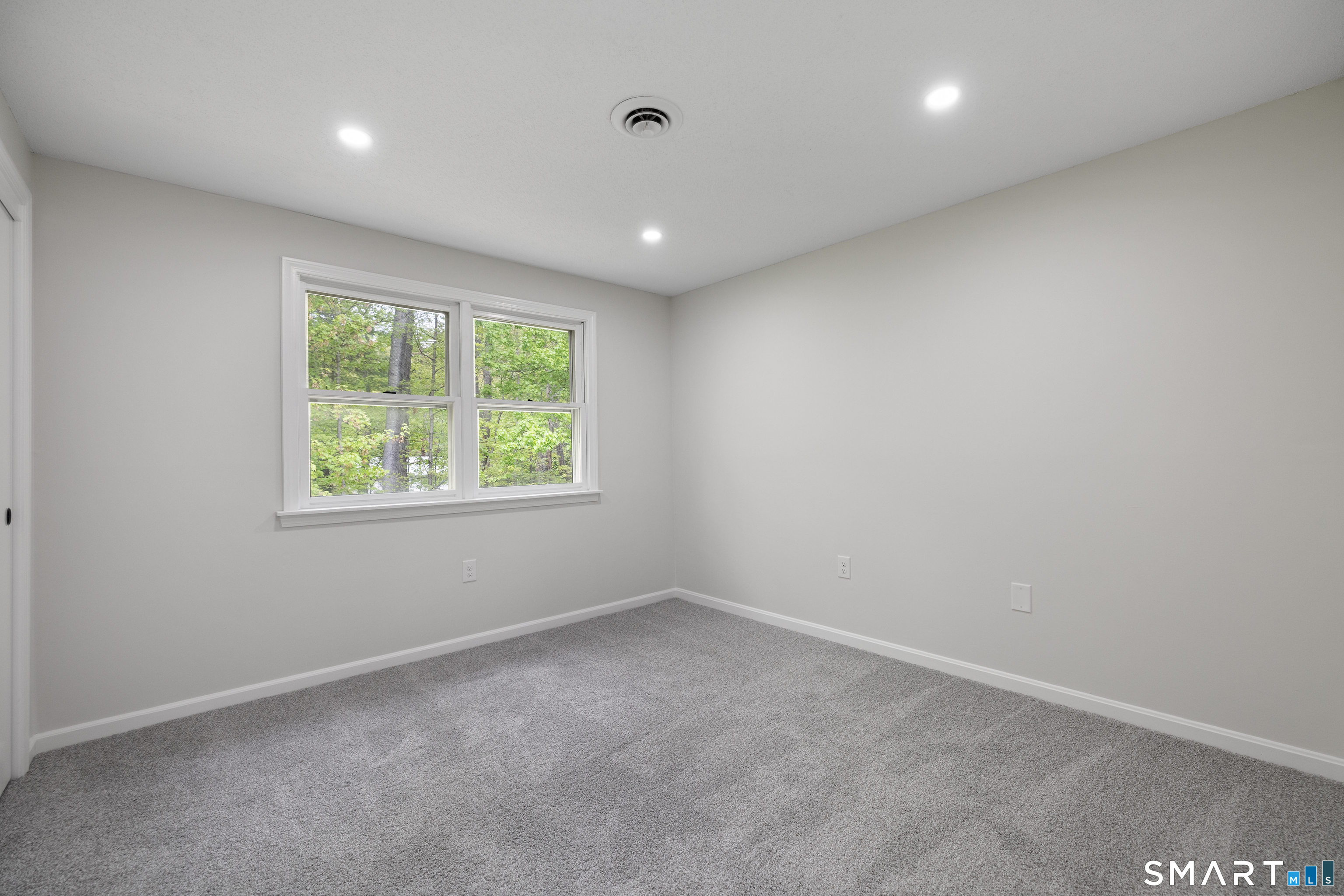 464 Dowd Avenue, Unit 464 Canton, CT 06019 - Photo 28 of 31 2nd Bedroom - view 2