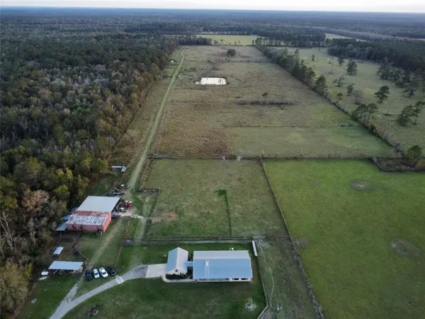 $990,000 | 25202 Highway 105, Sour Lake, TX 77659