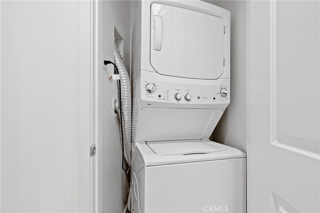 28341 Heather Grn Way Menifee, CA 92584 - Photo 32 of 44 Casita private laundry