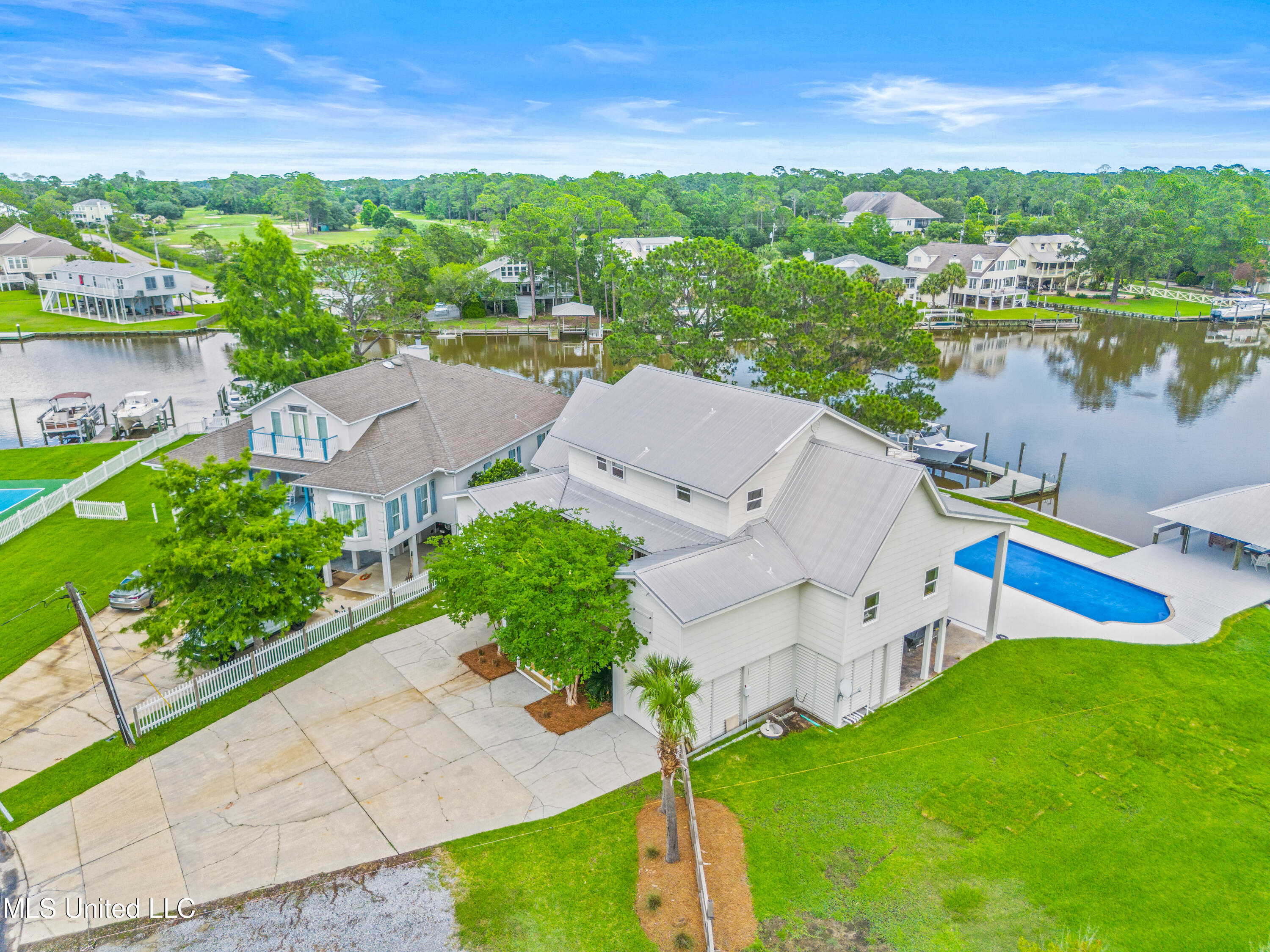 18 Golf View Drive Pass Christian, MS 39571 - Photo 39 of 42 IMG_2674