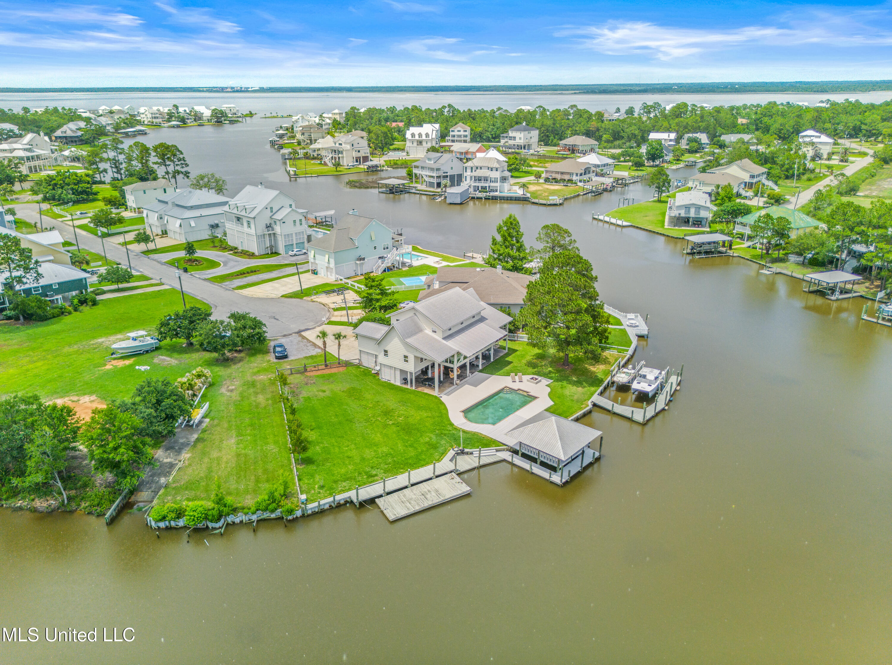 18 Golf View Drive Pass Christian, MS 39571 - Photo 40 of 42 IMG_2673