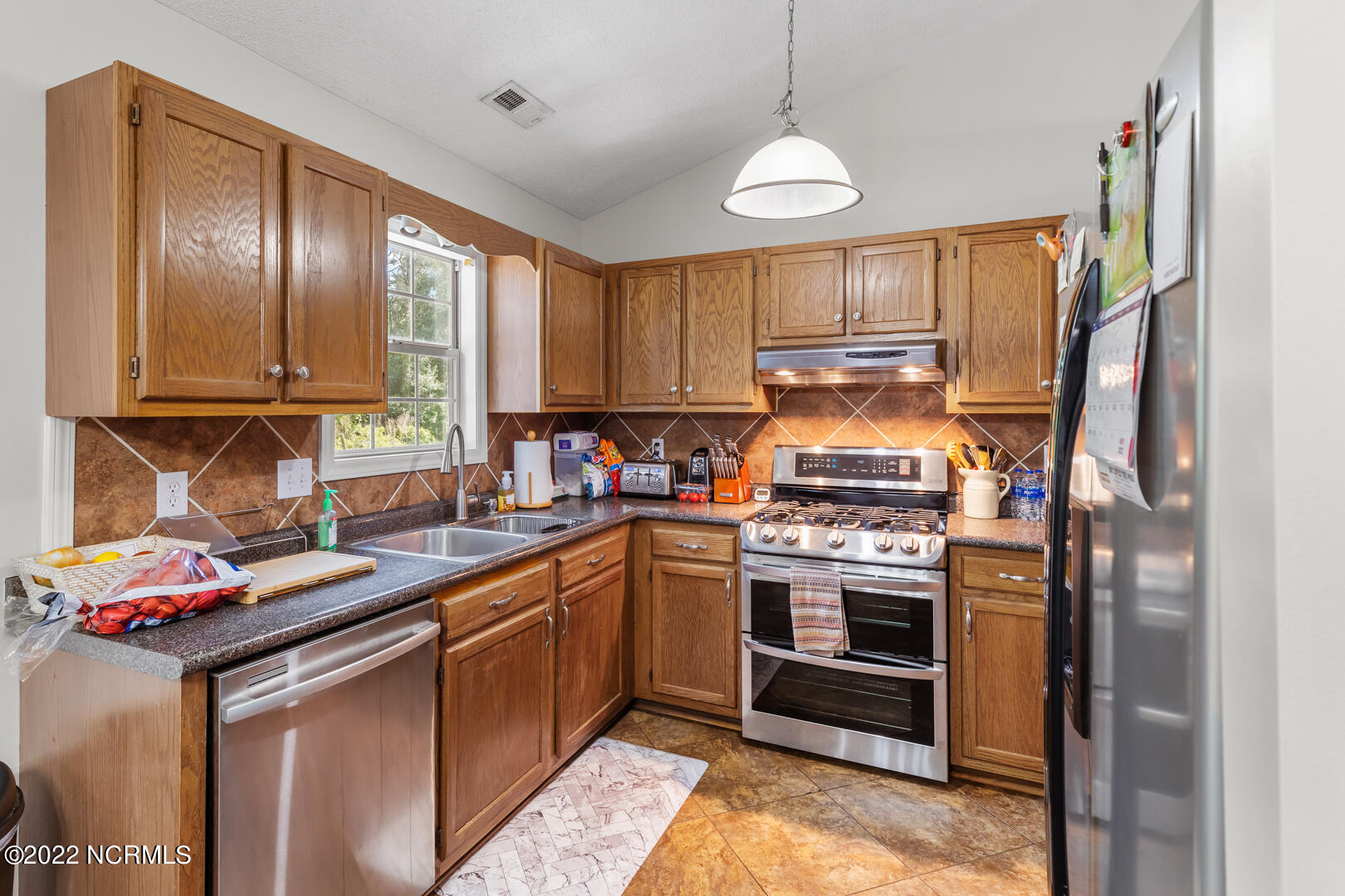 154 Parnell Road Hubert, NC 28539 - Photo 10 of 28 15