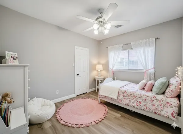 $3,000 | 11614 Taos Lane, Houston, TX 77070