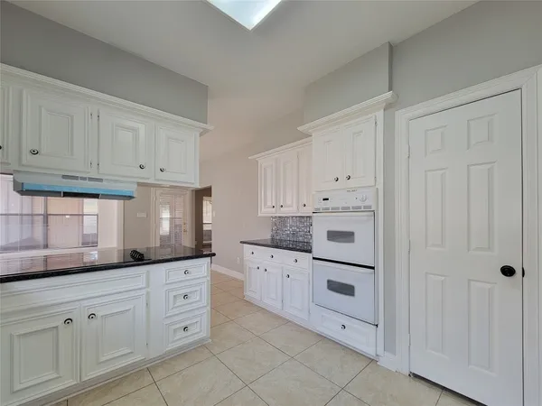 $3,000 | 11614 Taos Lane, Houston, TX 77070