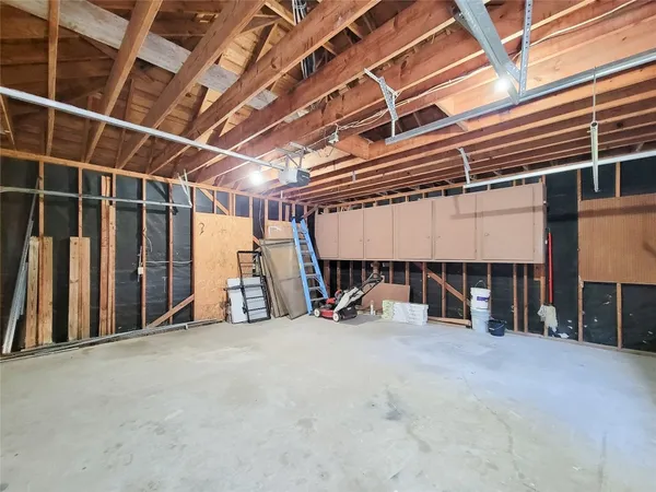 $3,000 | 11614 Taos Lane, Houston, TX 77070