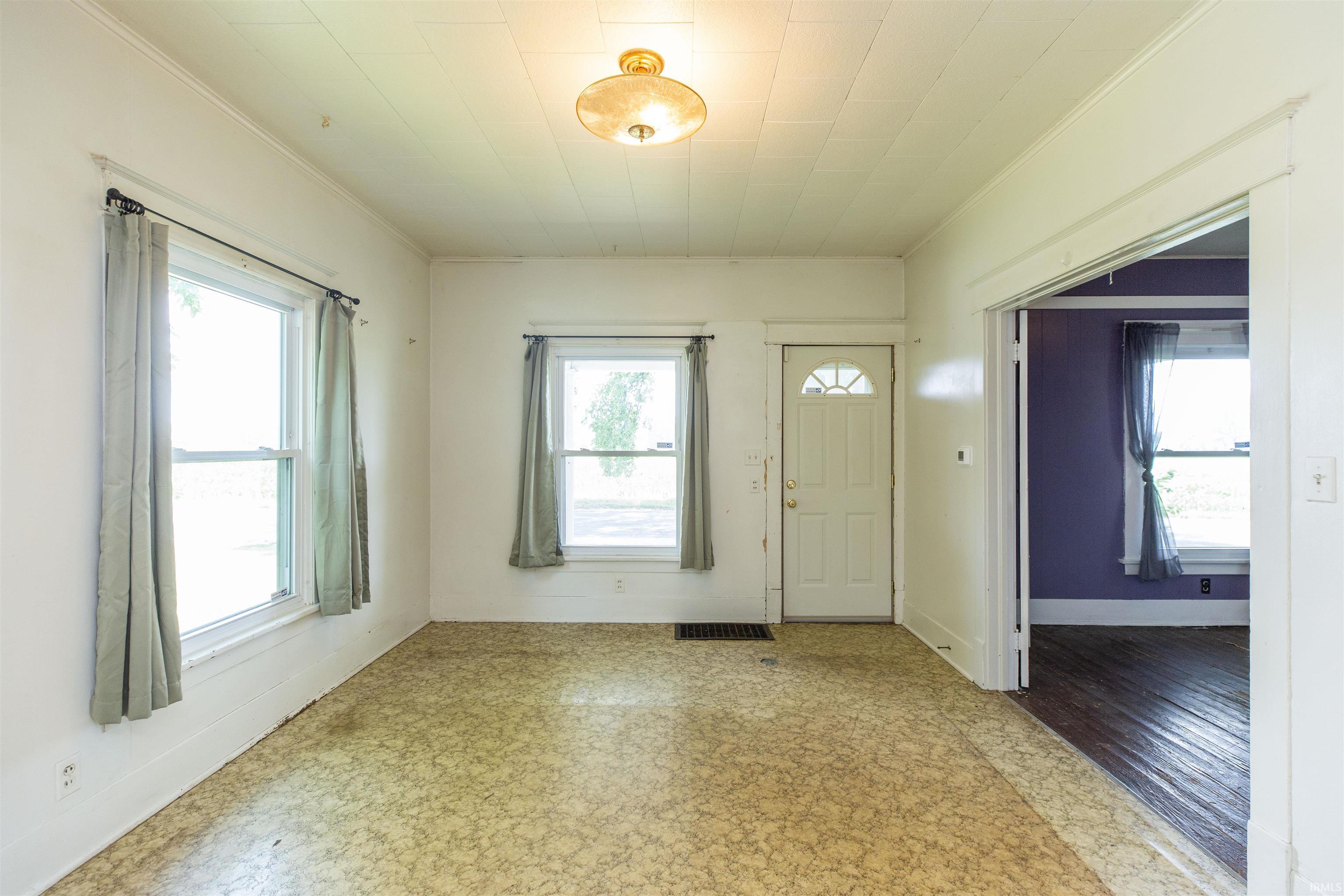16901 Roosevelt Road Mishawaka, IN 46544 - Photo 7 of 26 Gallery Image 7