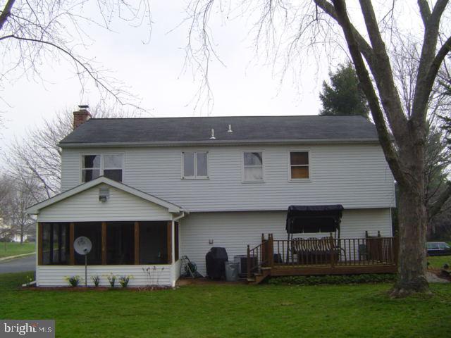 420 Longmeadow Road Lancaster, PA 17601 - Photo 3 of 18