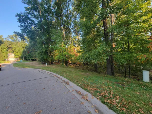 $80,000 | 6433 North Shore Drive, Richland, MI 49083