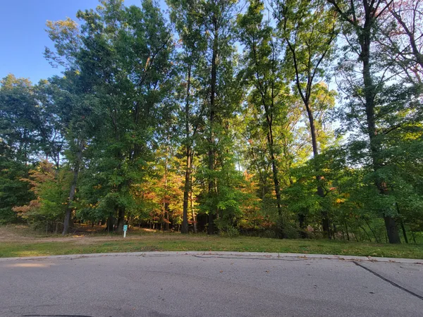 $80,000 | 6433 North Shore Drive, Richland, MI 49083