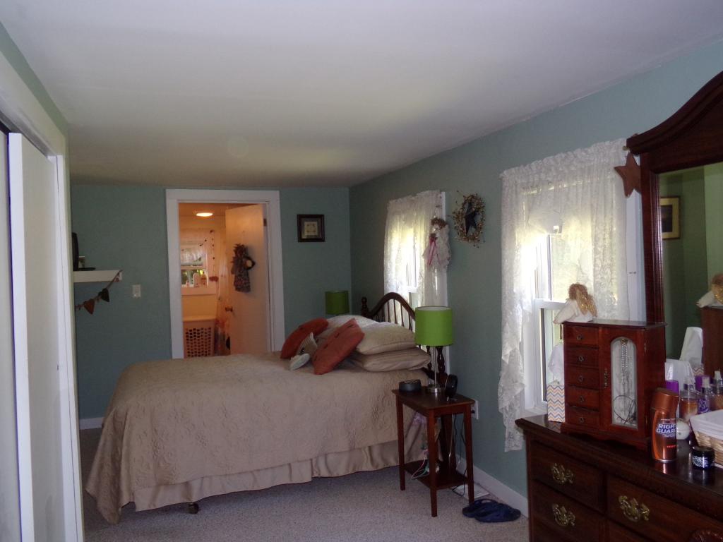 198 Coleville Road Bennington, VT 05201 - Photo 7 of 29