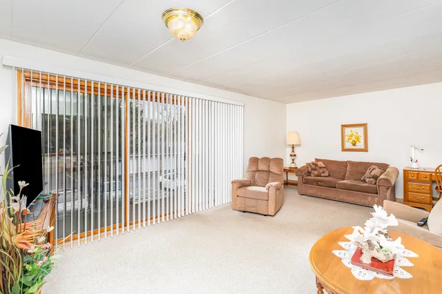 $199,000 | 4920 134th Court, Unit 207, Crestwood, IL 60418